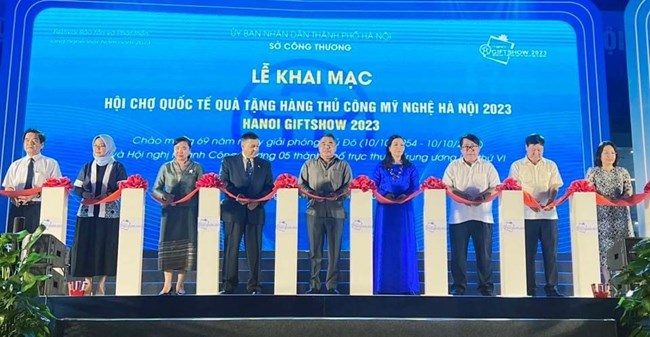 Hội chợ quốc tế Hanoi Giftshow 2023: thúc đẩy xuất khẩu và phát triển bền vững ngành thủ công mỹ nghệ Việt Nam (02/10/2023)